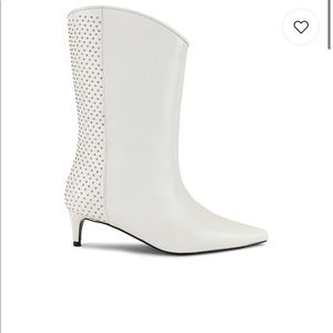 Reagan Boots in White
ANINE BING 38